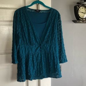 Women’s NWT Alfani Blouse. Size XL.